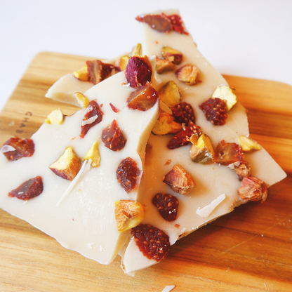 Berries Pistachio White Chocolate Bark (100g) (Delivery Only BKK / CM)